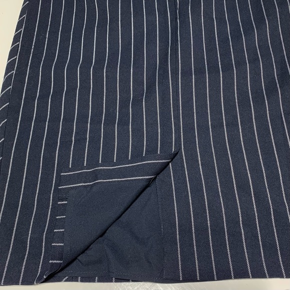 Cleo Navy Blue White Pinstripes Pencil Skirt Size 10 - Picture 4 of 11